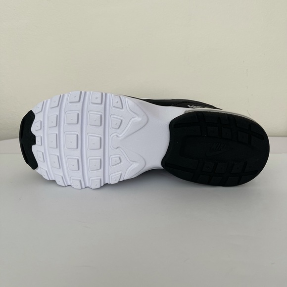 NEW Nike Air Max VG-R Running Sneakers - Picture 5 of 6